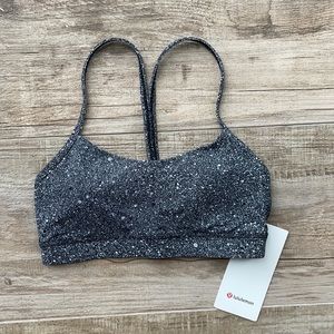 NWT- Flow Y Bra *Nulu